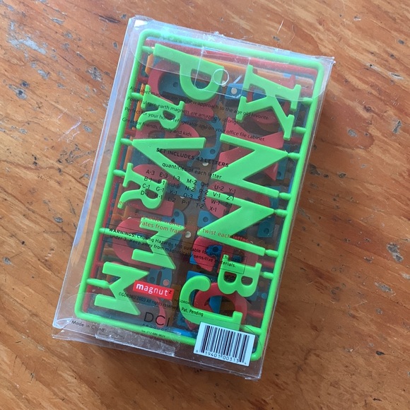 FREE W/PURCHASE❤️ Alphabet Fridge Magnets - Picture 3 of 4